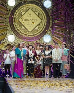 Maria Margarita Moran Floirendo and Ben Chan were all smiles with TernoCon 2023 winners Gabbie Sarenas, Yssa Inumerable, and Glady Rose Pantua last January 28, 2023.